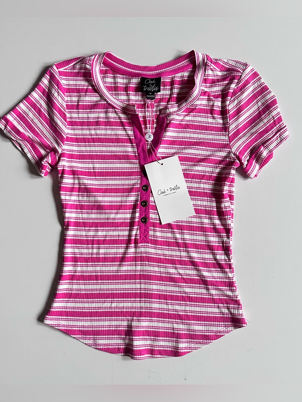 Oak & Trellis Pink White Stripe T-shirt Size Medium
